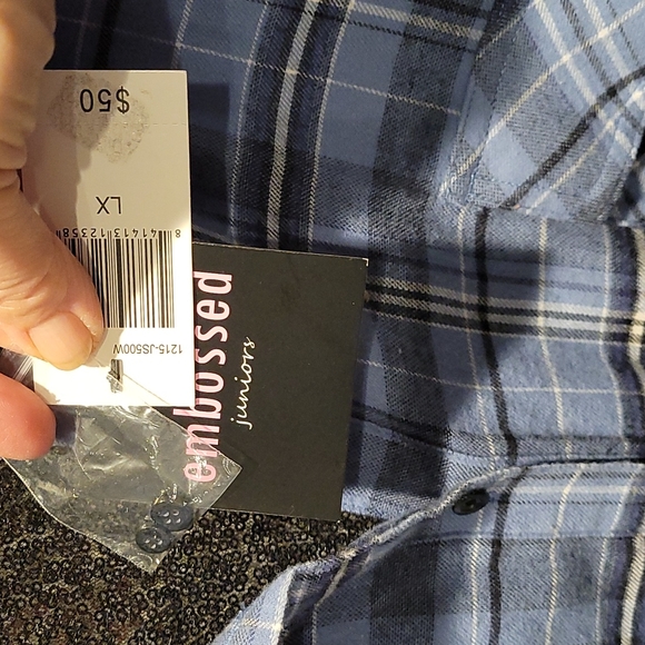 Flannel&Sequin hi-low button up, New w/ tags - Picture 8 of 13